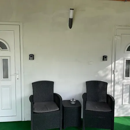 Kiss Vendeghaz 2-3 Apartman *